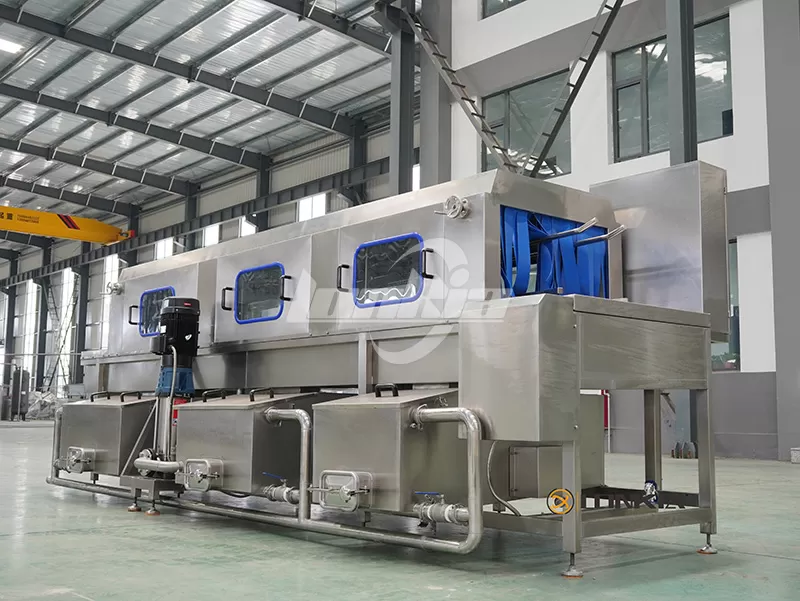 High-Volume Crate Cleaning: Is a Box Washing Machine Your Solution?