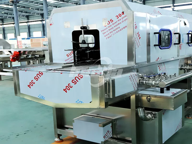How Does a Glass Bottle Washer Machine Remove Residue Inside Bottles?